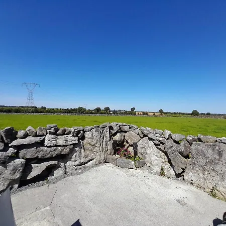 Burren View Selfcatering Kinvara 公寓 *